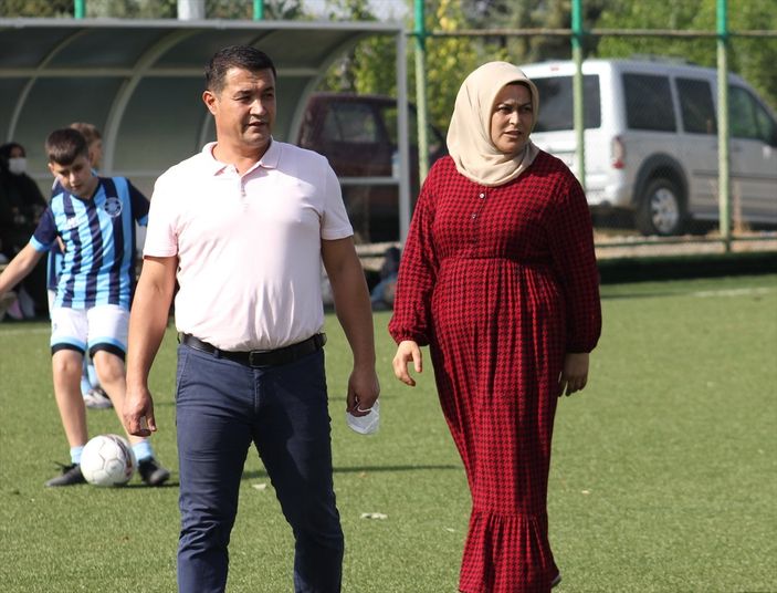 a Elif İçlek, oğlu futbolcu olmak isteyince kulüp kurdu