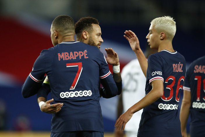 PSG ligde Dijon'a 4 gol attı