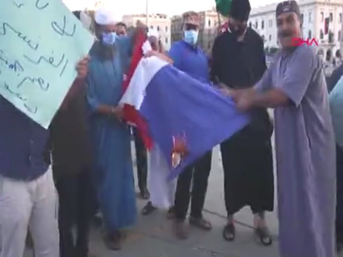 Arap ülkelerinde Fransa’ya karşı öfke büyüyor