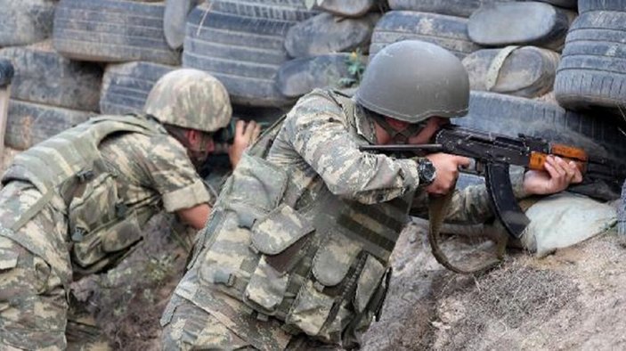 Ermenistan, getirdiği PKK'lılara Azerbaycan askeri üniforması giydirdi