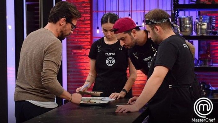 MasterChef'te kim elendi? 25 Ekim'de MasterChef'te elenen yarışmacı hangisi?