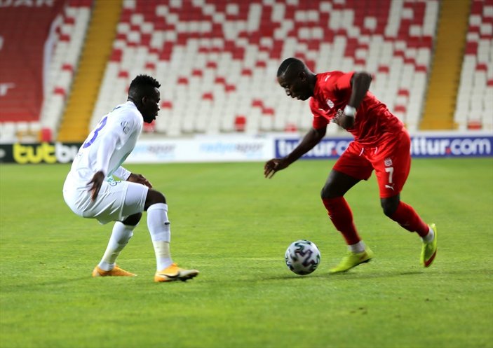 Çaykur Rizespor, deplasmanda Demir Grup Sivasspor'u yendi