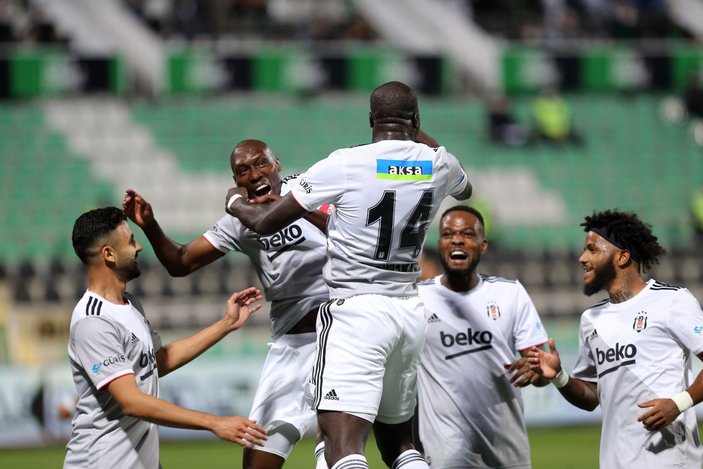 Denizlispor'a gol atan Atiba rekor kırdı