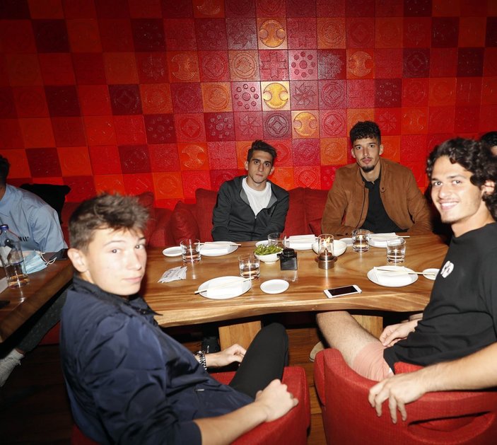 Fenerbahçeli futbolcuların yemek yediği restoran korona nedeniyle kapatıldı