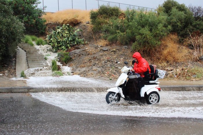 Bodrum’da sokaklar göle döndü