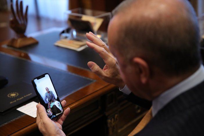 Cumhurbaşkanı Erdoğan'dan 120 yaşında koronayı yenen Menica Nine'ye telefon