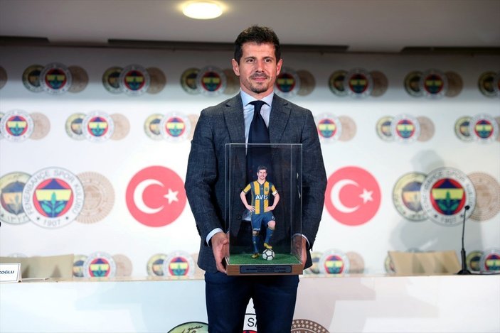 Emre Belözoğlu: Türkiye'nin en kariyerli futbolcusu Arda Turan
