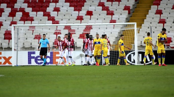 Demir Grup Sivasspor, Maccabi Tel-Aviv'e 2-1 yenildi