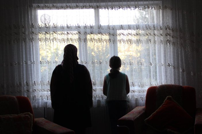 Diyarbakır'da koronavirüslü komşu, çocuğun yüzüne tükürdü