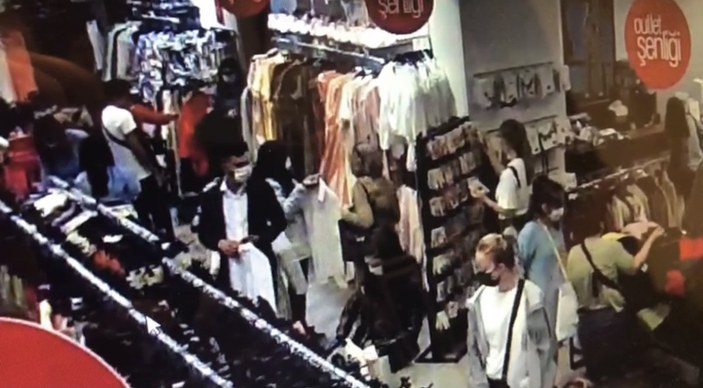 Ataşehir'deki kalabalık mağazada yüzük hırsızlığı