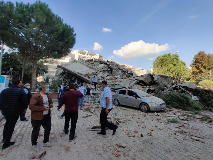 İzmir'de deprem sonrası çok sayıda artçı meydana geldi