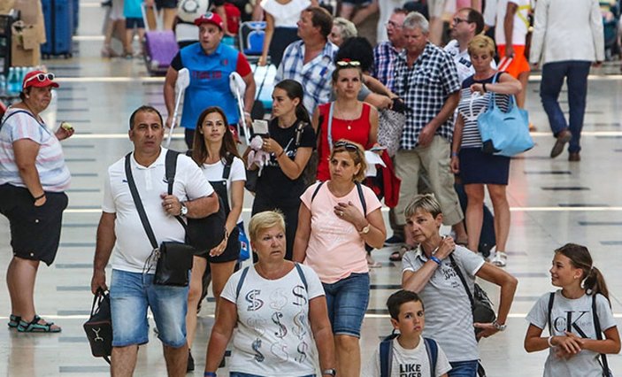 Türkiye, 9 ayda yaklaşık 12 milyon ziyaretçi ağırladı