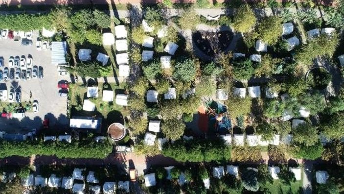 İzmir'de depremzedeler için kurulan çadır kentler havadan görüntülendi