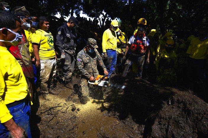 El Salvador'da heyelan: 7 ölü 35 kayıp