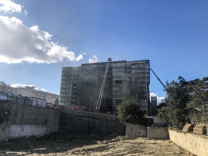 Çapa Tıp Fakültesi Hastanesi inşaatında yangın