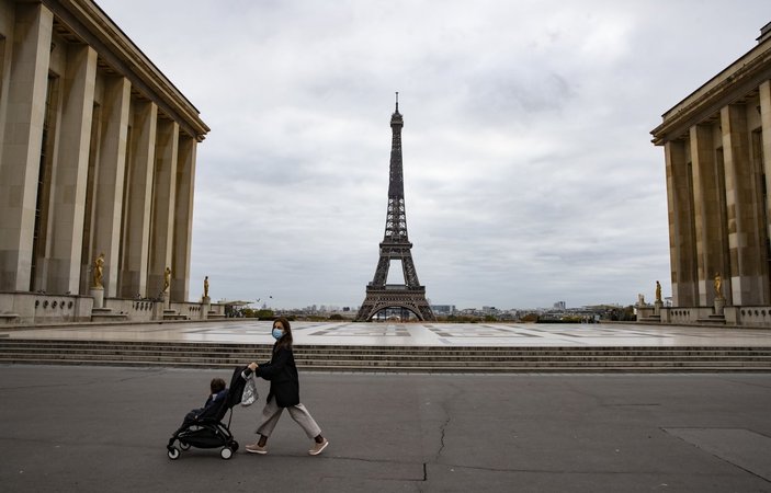Fransa'da 46 bin 290 yeni vaka