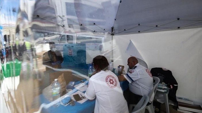 İsrail'de koronavirüs aşısının insan denemeleri başladı