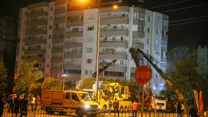 İzmir'deki depremde yıkılan binalara ilişkin 9 kişiye gözaltı