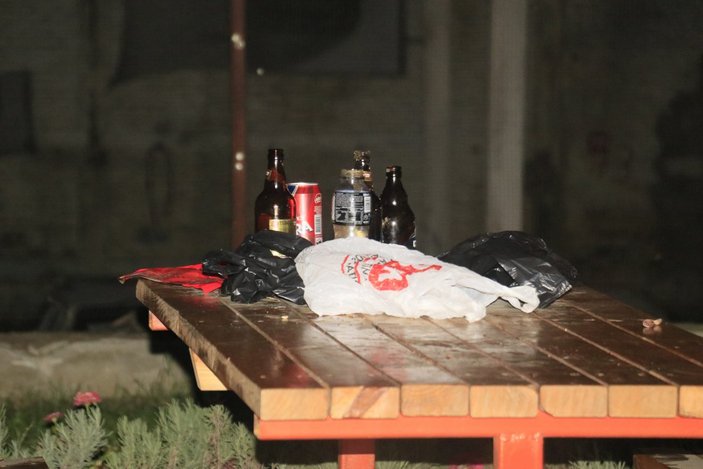 Adana'da, birlikte alkol içtiği şahıs tarafından bıçaklanan adam yaralandı