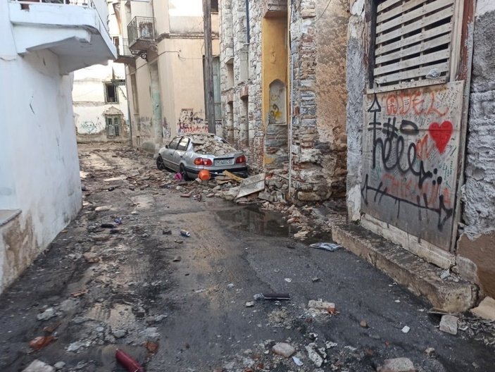 Yunanistan'da 10 bin bina deprem riski altında