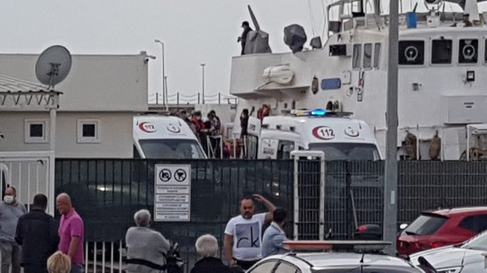 Alanya'da turist teknesi alabora oldu