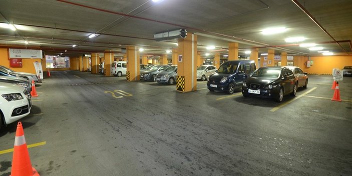 AVM kapalı otopark