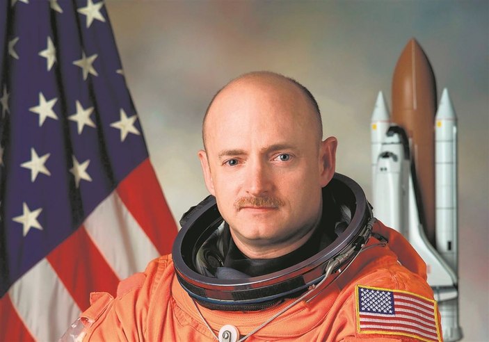 Emekli NASA astronotu Mark Kelly, Senato'ya girdi