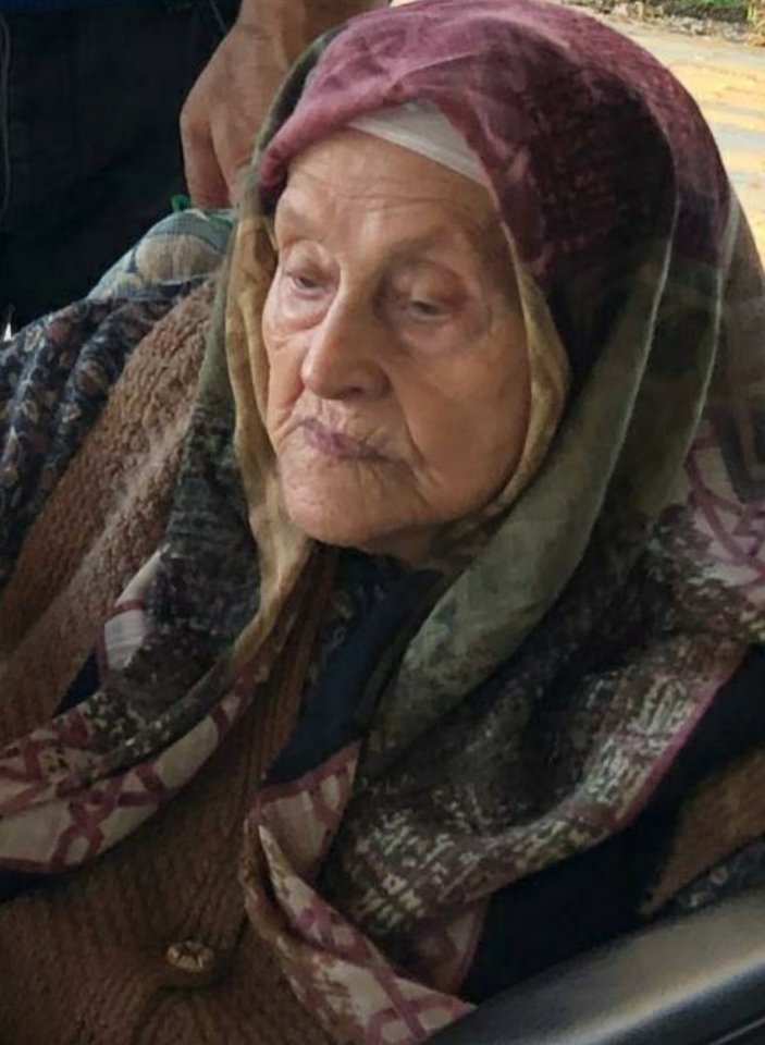 Bursa'da yaşayan 109 yaşındaki kadın, koronavirüsü yendi