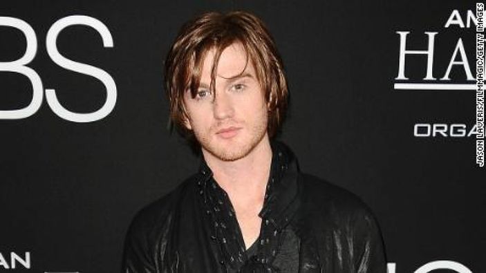 Amerikalı oyuncu Eddie Hassell öldürüldü