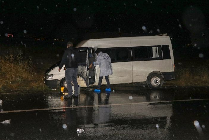 a Van'da göçmenleri taşıyan minibüs kaza yaptı: 1 ölü 7 yaralı