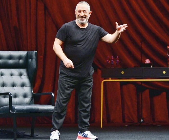 Cem Yılmaz - Saadet Özsırkıntı yakınlaşması