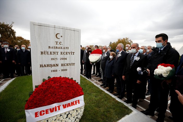 Bülent Ecevit, vefatının 14'üncü yılında kabri başında anıldı