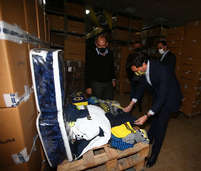Fenerbahçe'den İzmir'deki depremzedelere yardım