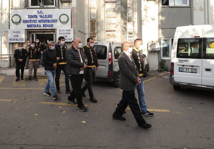 İzmir'de yıkılan binalarla ilgili gözaltına alınan 9 şüpheli adliyeye sevk edildi