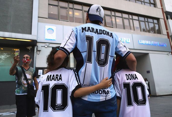 Ameliyat edilen Diego Maradona'nın sağlık durumu