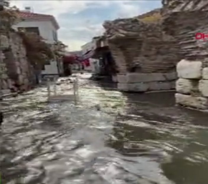 İzmir depreminde meydana gelen tsunamiden yeni görüntüler