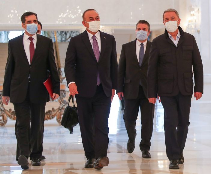 a Mevlüt Çavuşoğlu ve Hulusi Akar, İlham Aliyev ile görüştü