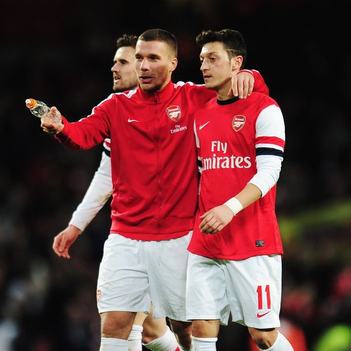 Lukas Podolski: Arsenal, Mesut'a haksızlık yapıyor