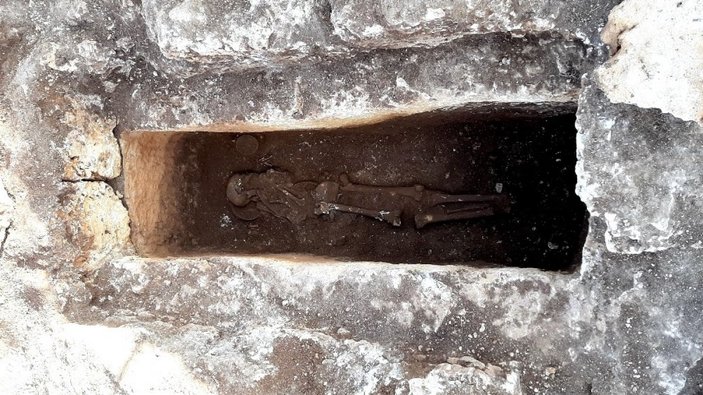 Adıyaman'daki Perre Antik Kenti’nde 1500 yıllık insan iskeleti bulundu