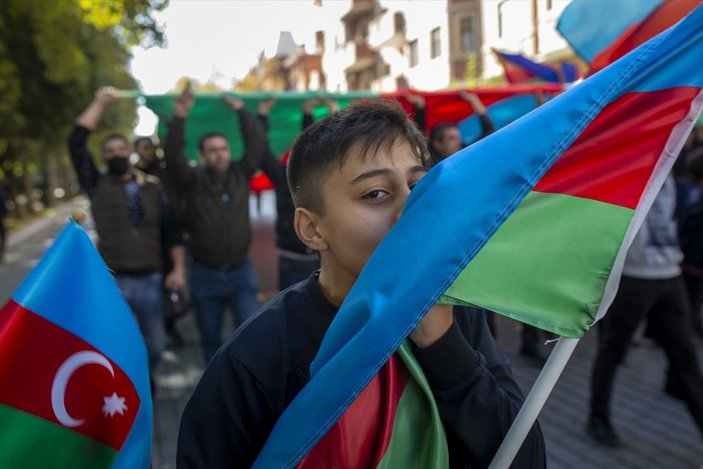 Azerbaycan'da Bayrak Günü ve Şuşa'nın işgalden kurtarılması kutlandı