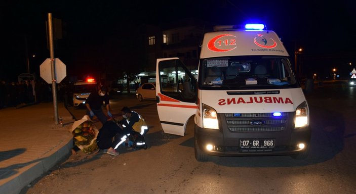 Antalya'da otomobilin çarptığı motosikletteki kadın öldü