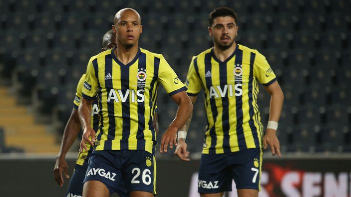Fenerbahçe milli takımlara 11 futbolcu gönderdi