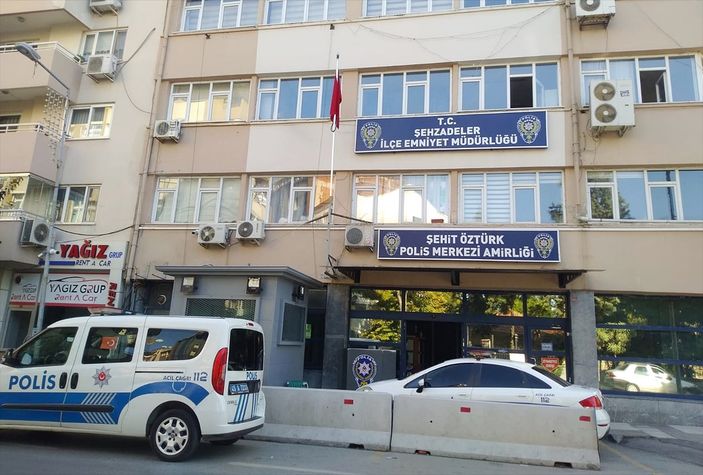 a Manisa'da apartmandan 35 çift ayakkabı çalan zanlı tutuklandı