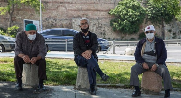 Ankara'da 65 yaş üstü vatandaşların sokağa çıkmalarına kısıtlama geldi