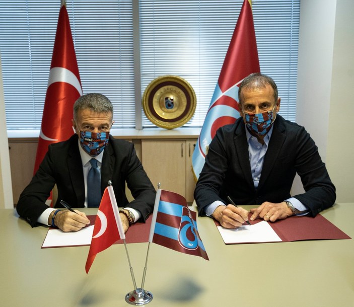 Trabzonspor, Abdullah Avcı'yı açıkladı
