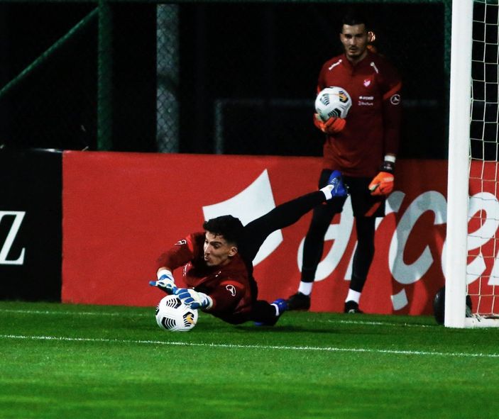 Şenol Güneş: Hırvatistan maçında Uğurcan oynayacak