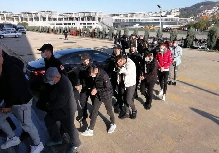 d Kocaeli’de sahte alışveriş sitesi dolandırıcılığına 16 tutuklama