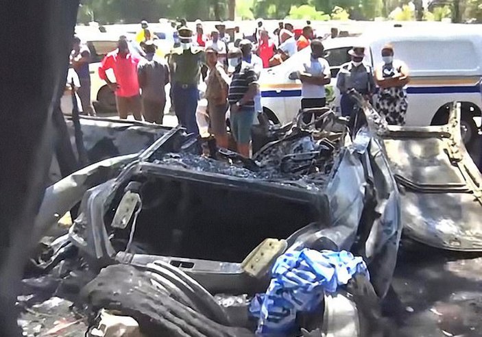 Zimbabveli milyoner lüks aracıyla kaza yaptı: 4 ölü