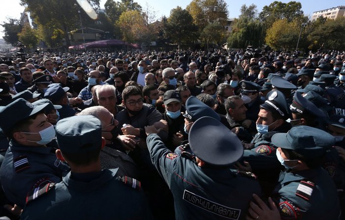 Ermenistan protesto