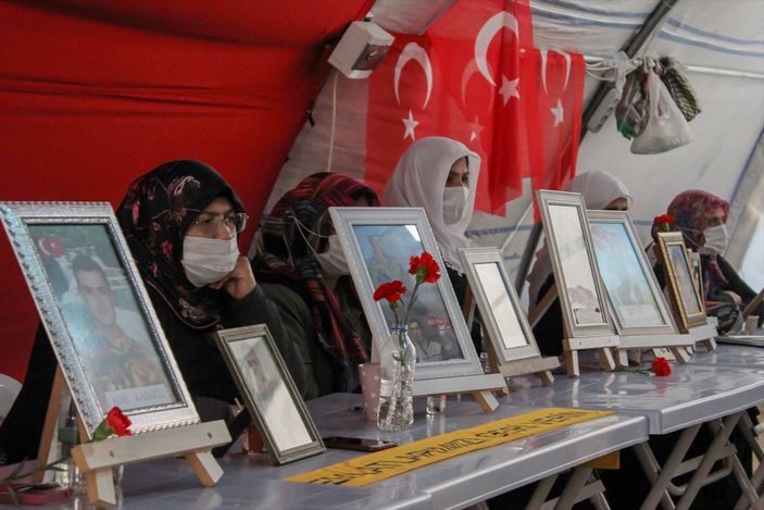 a HDP önündeki ailelerin evlat nöbeti 436'ncı gününde